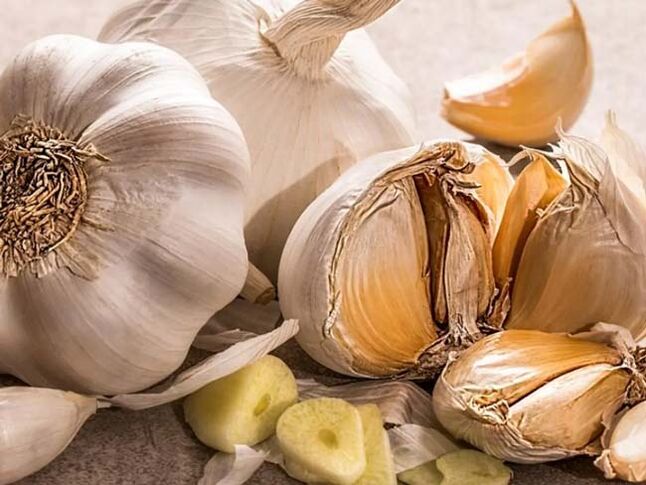 garlic against worms